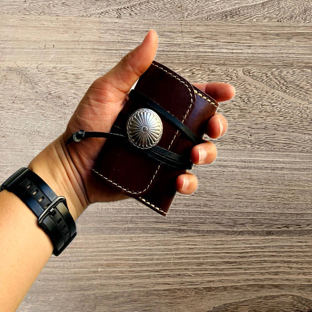 三つ折り財布・コンチョ付き 栃木レザー本革 革財布 コインケース