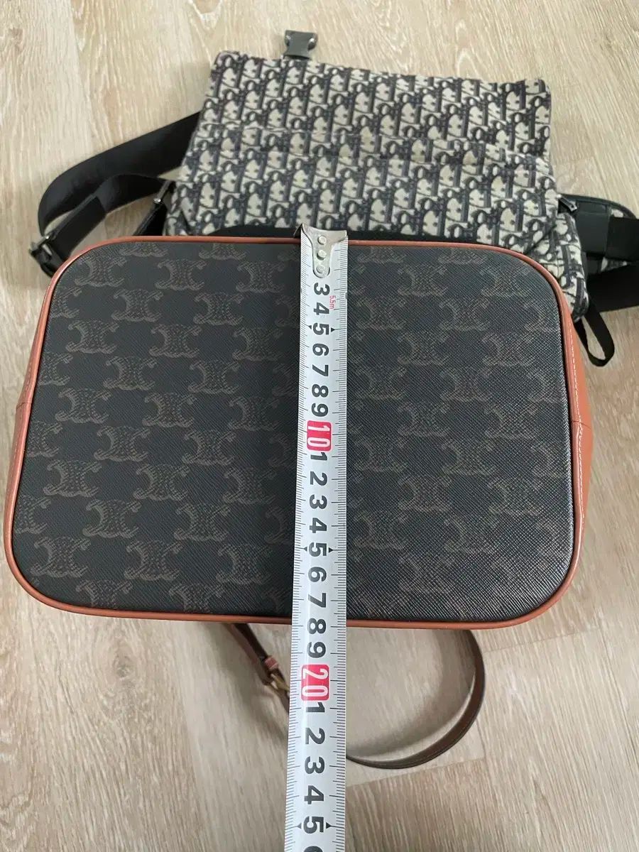 【美品】FENDI フェンディサングラス ケース付き FENDI フェンディ バケットバッグ 2WAY MINI MON TRESOR