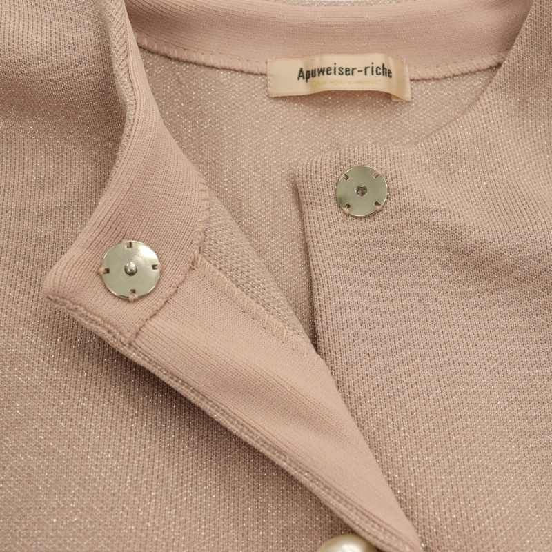 アプワイザーリッシェ Apuweiser-riche 24SS パール釦キラキラニット