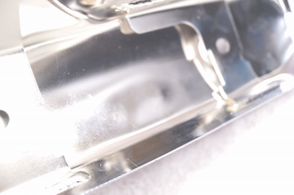 期間限定のお買い得商品 ヤマハ 純正 SR400(3HT) マフラーガード 3HT-14718-R0 凹み有 趣味・スポーツ・実用