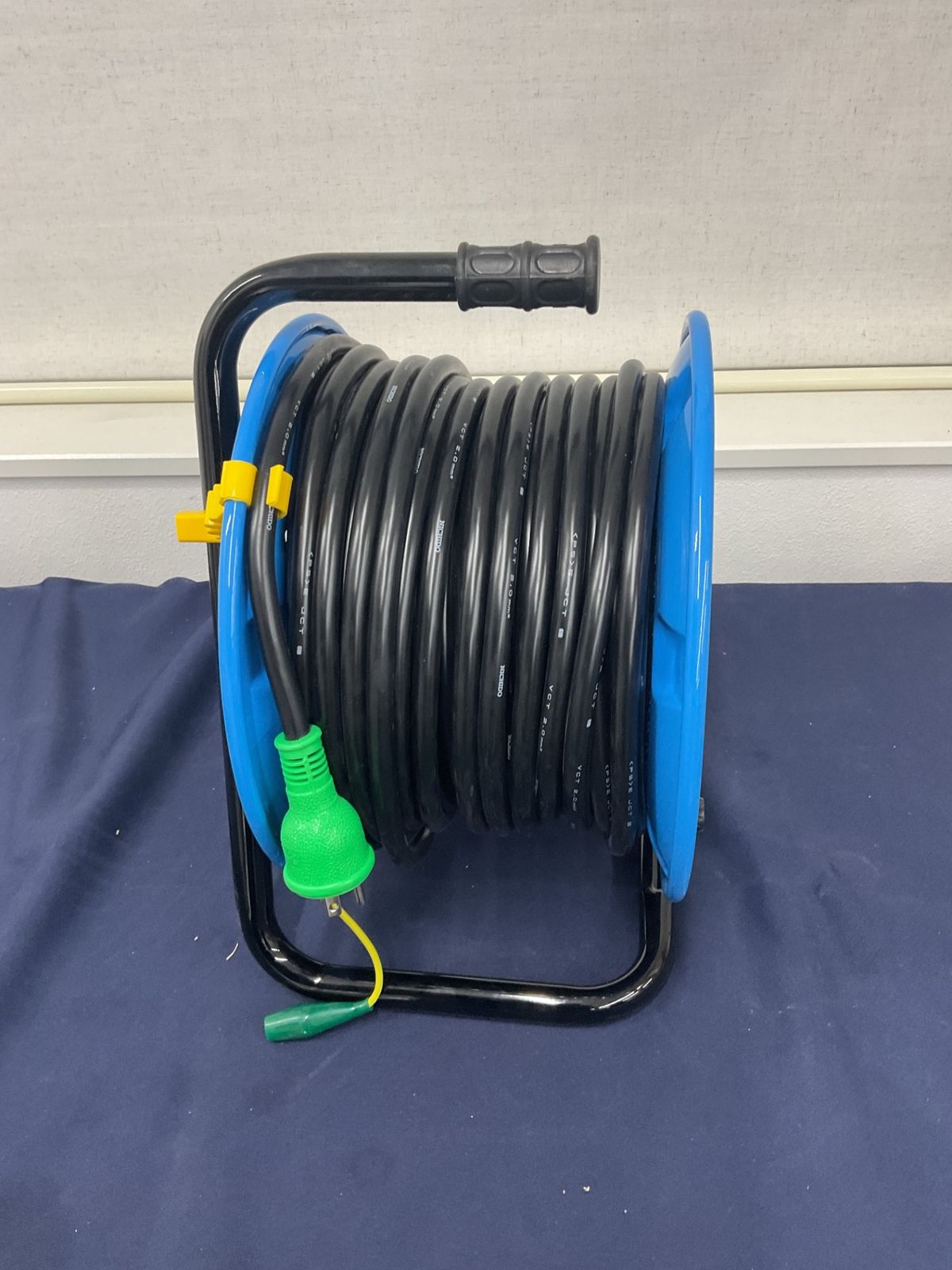 日動 電工ドラム NPW-E33 コードリール 外箱無 八尾店