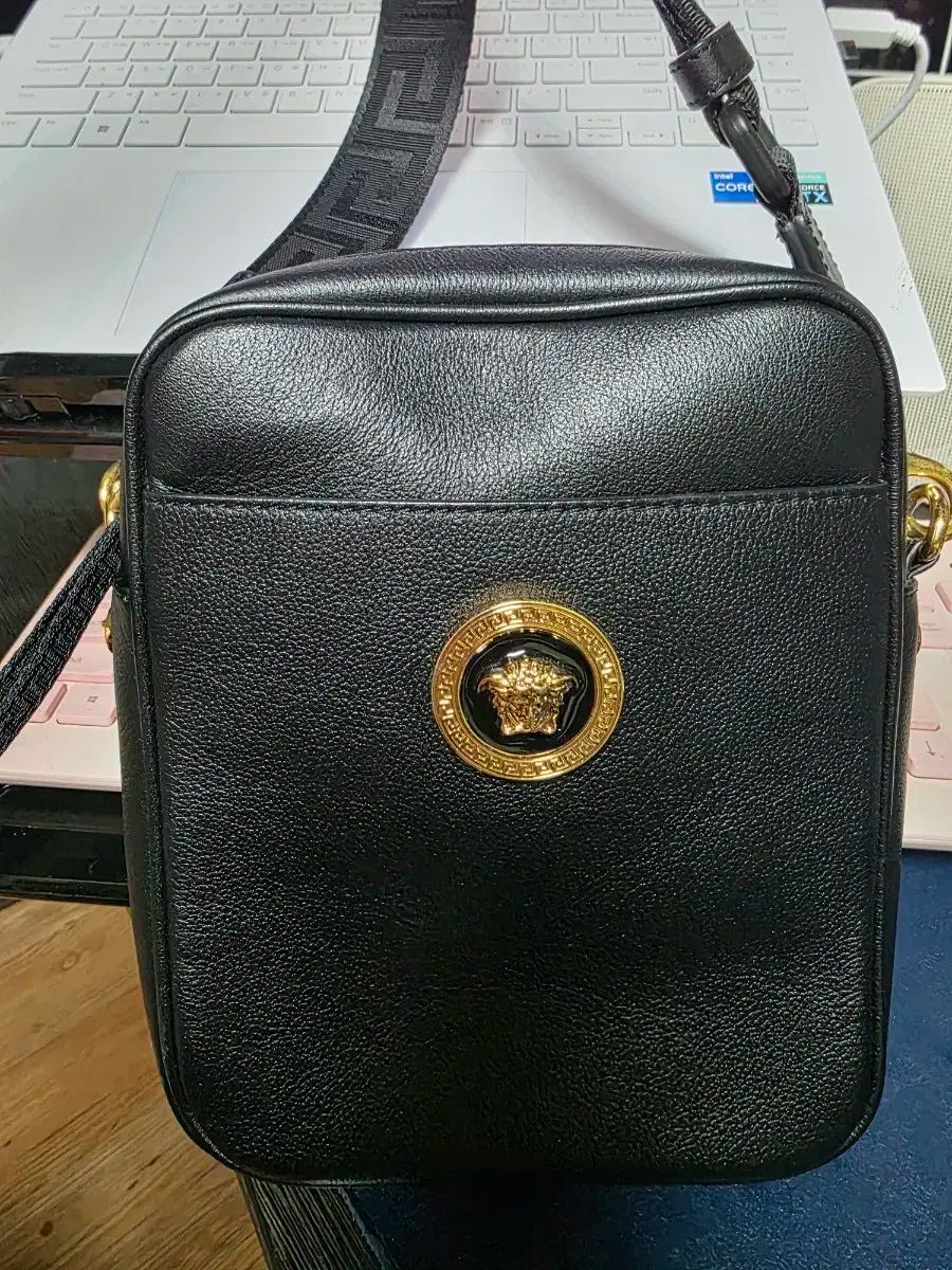 クロスバッグ 販売