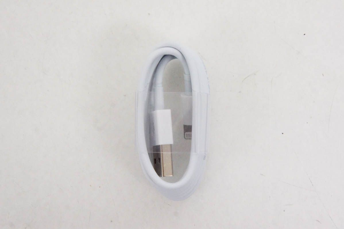 中古】Appleアップル 第5世代 iPod touch 64GB ブルー MD718J/A
