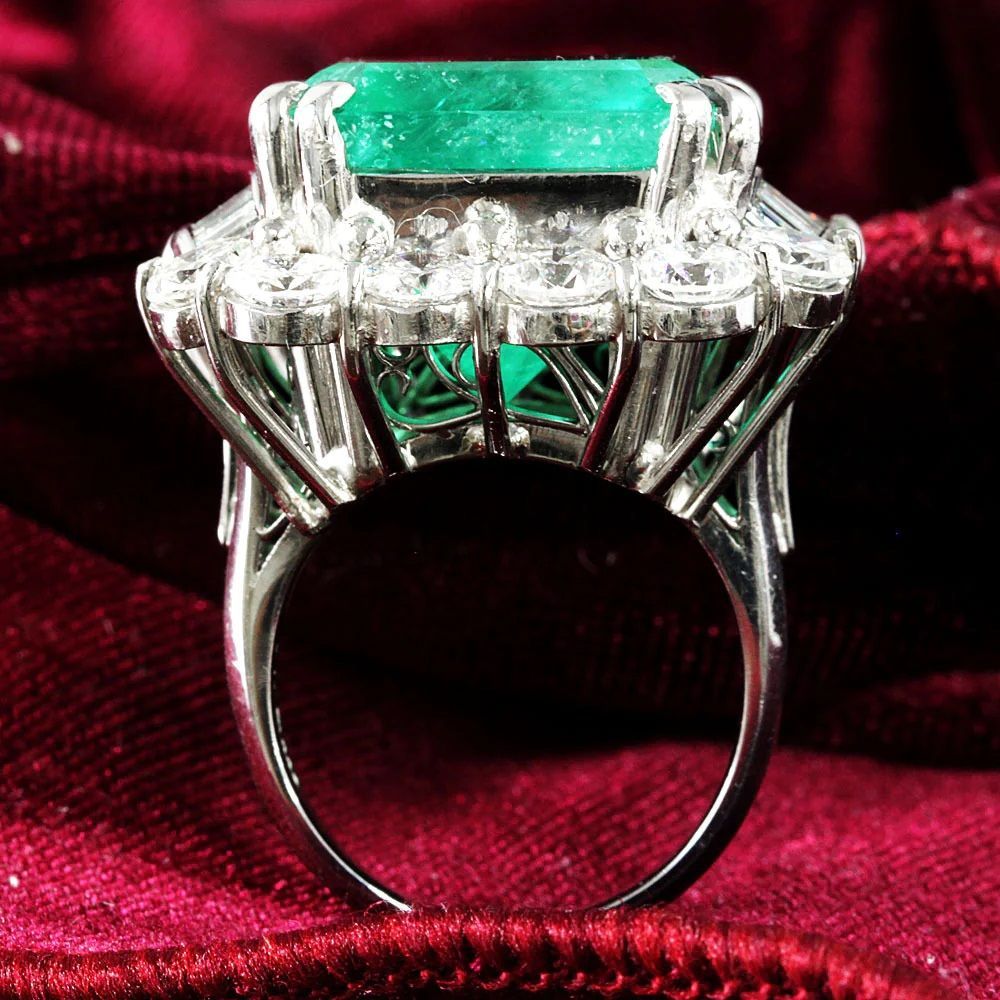 天然エメラルドリング 大粒エメラルド ダイヤモンド PT900指輪 