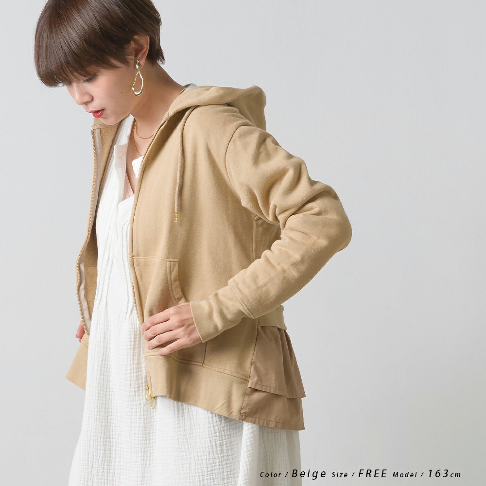 【Lululemon】 フリルフーデットジップパーカー　 サイズ6 Lululemon】 フリルフーデットジップパーカー サイズ6