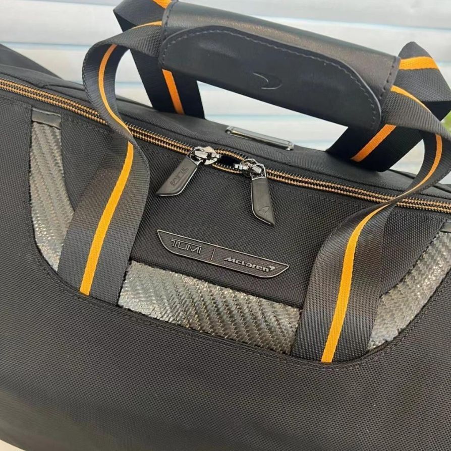 TUMI I MCLAREN「M-テック」ソフト サチェルt2407 R2395 C2182 - メルカリ