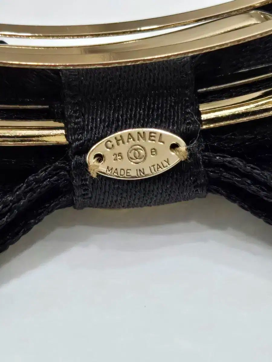 CHANEL(シャネル) 25B CC ロゴ リボン ヘアクリップ ブラック