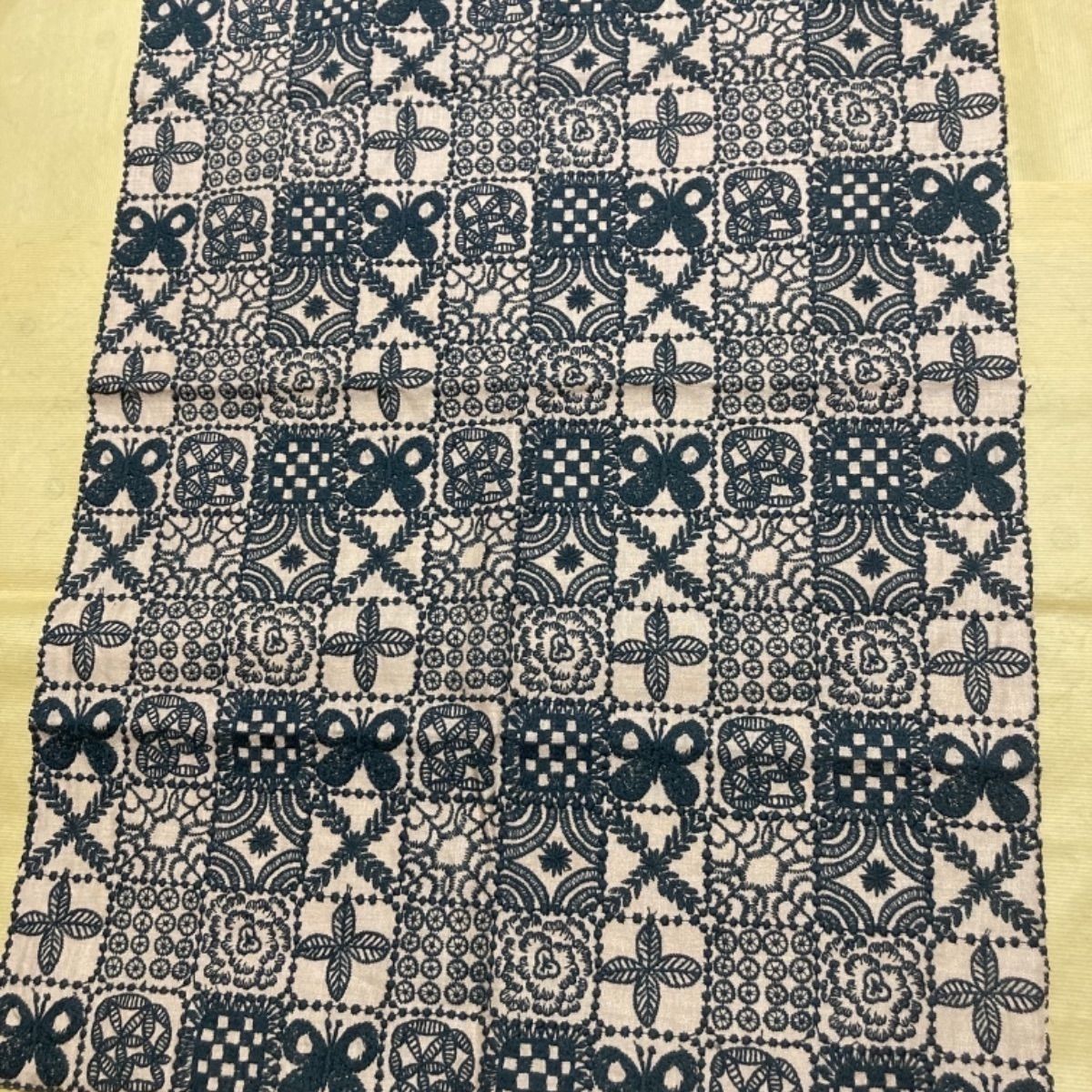 ミナペルホネンフォレストタイルベージュ両面でトートバッグ