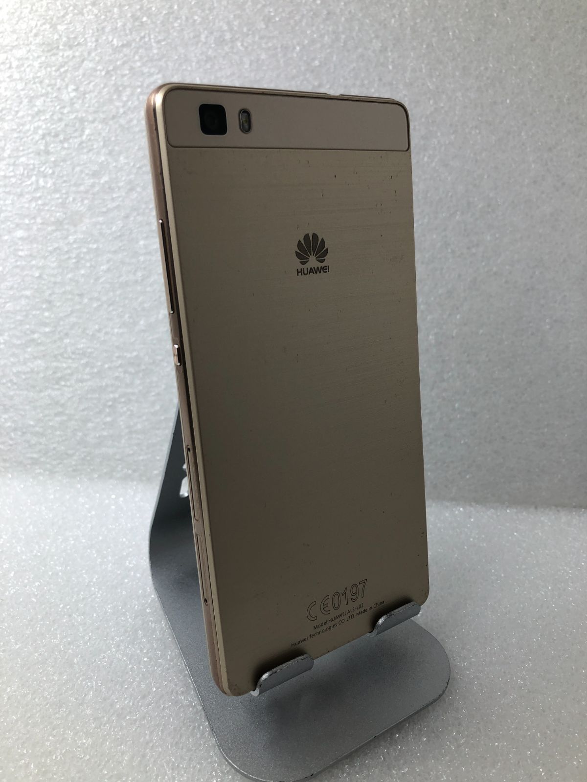 良品】 HUAWEI P8 lite 16GB SIMフリー版 - メルカリ