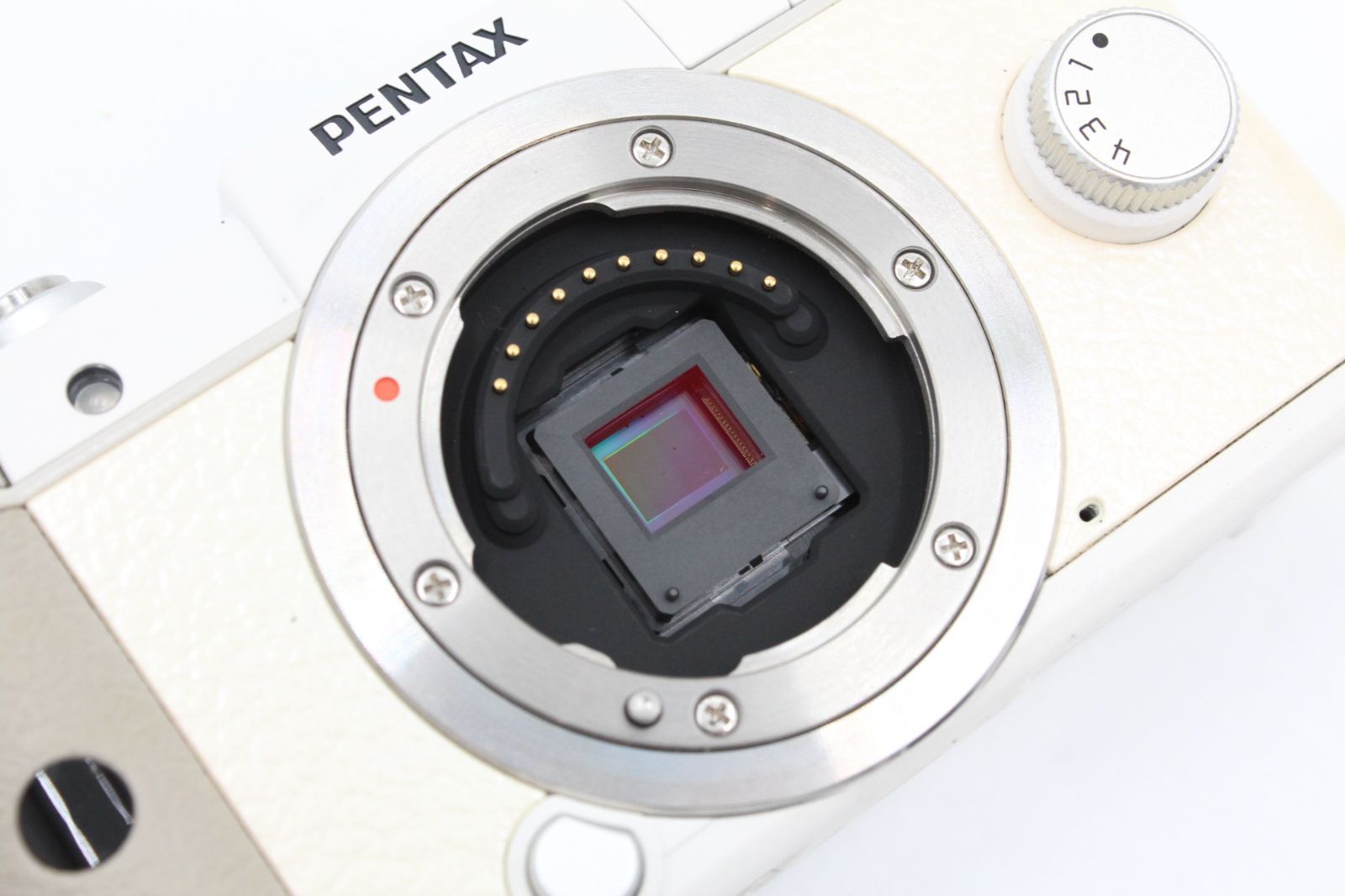 PENTAX - ＜＜シャッター数1,068回！！＞＞【美品】PENTAX ペンタックス デジタルミラーレス一眼 Q ボディ ホワイト #LE2024934 シャッター数1,068回（ショット数ドットコム調べ）！！＞＞【美