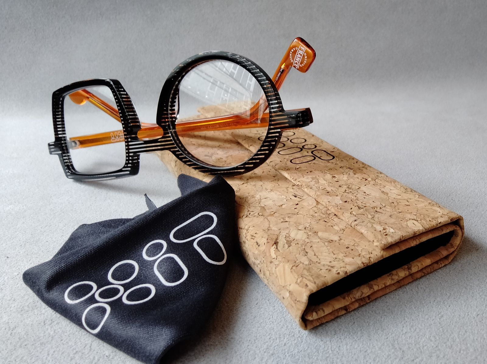 再入荷‼】丸四角メガネ XiT eyewear（エックスアイティ）「V 119 / 100 