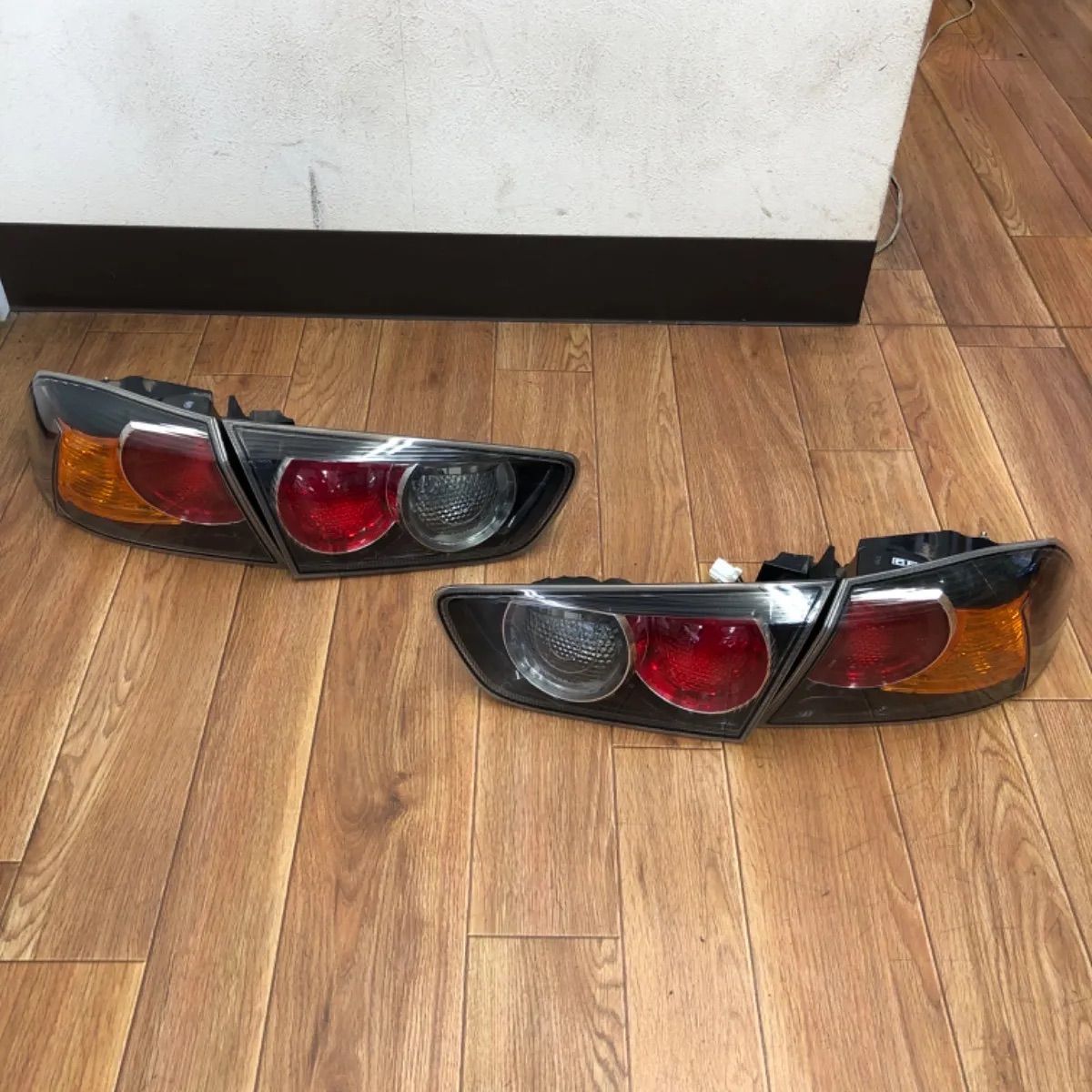 ランサーエボリューションx 純正テールライト