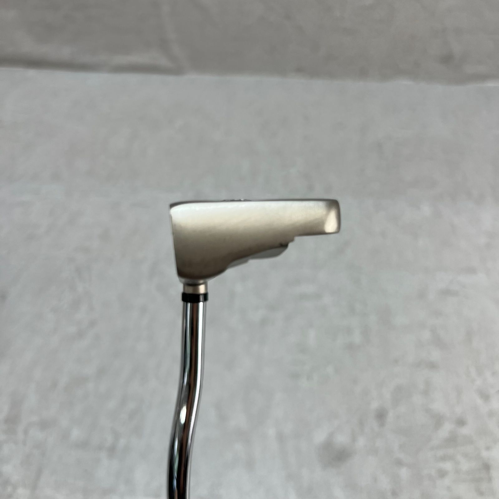ODYSSEY　オデッセイ　OWORKS　TOUR　DOUBLE　WIDE オーワークス　ダブルワイド　メンズゴルフパター　右利き用　ピン型　33インチ ODYSSEY（オデッセイ） - パター - オー・ワークス ツアー