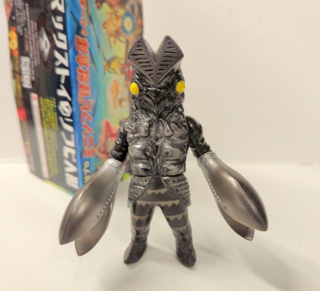 MAXTOY ミニソフビ怪獣倉庫 バルタン星人 ブルークラッシュラメ×シルバー MAXTOY ミニソフビ怪獣倉庫シリーズ バルタン星人 黒成型/銀/黄