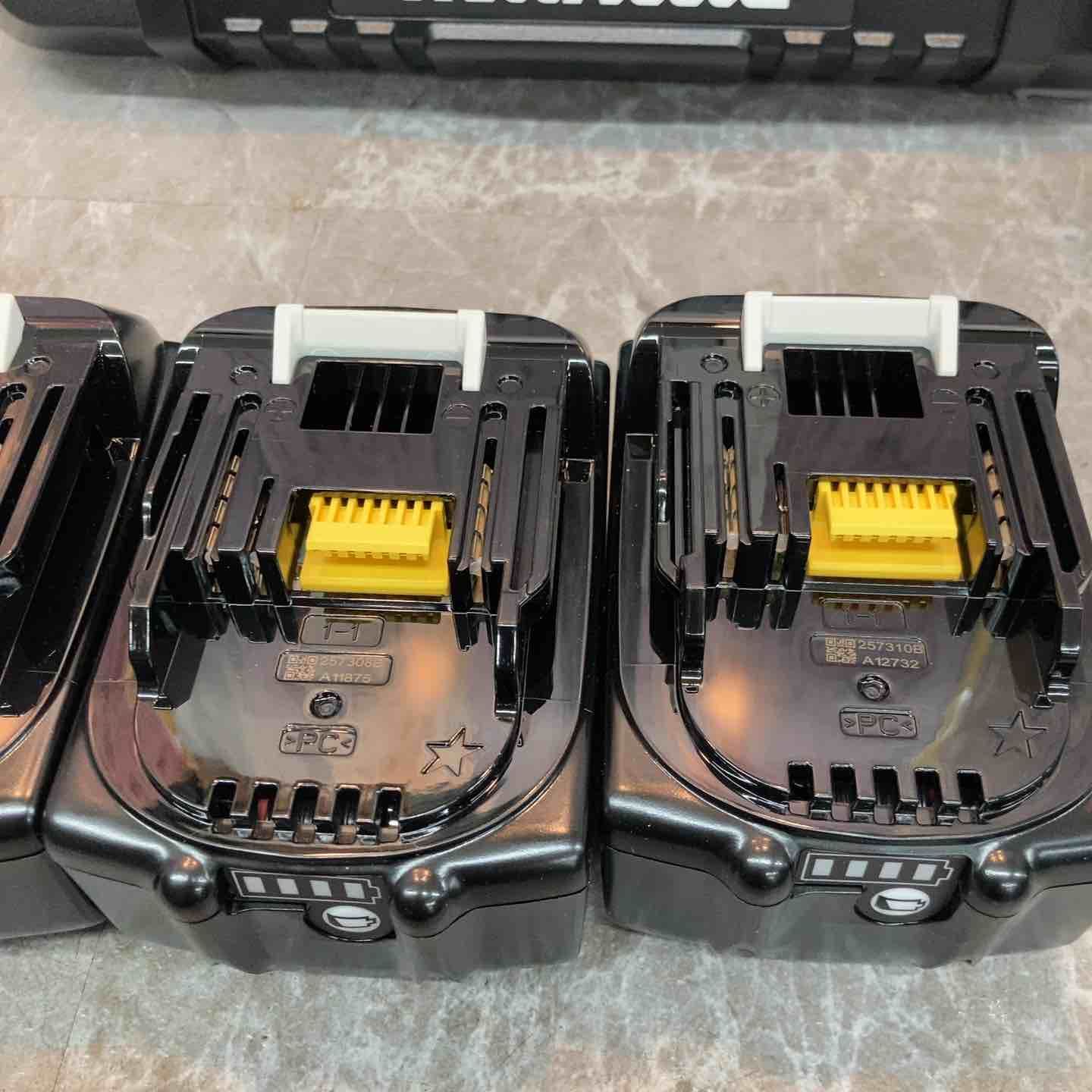 18V6.0Ahバッテリー4個 2口充電器1個