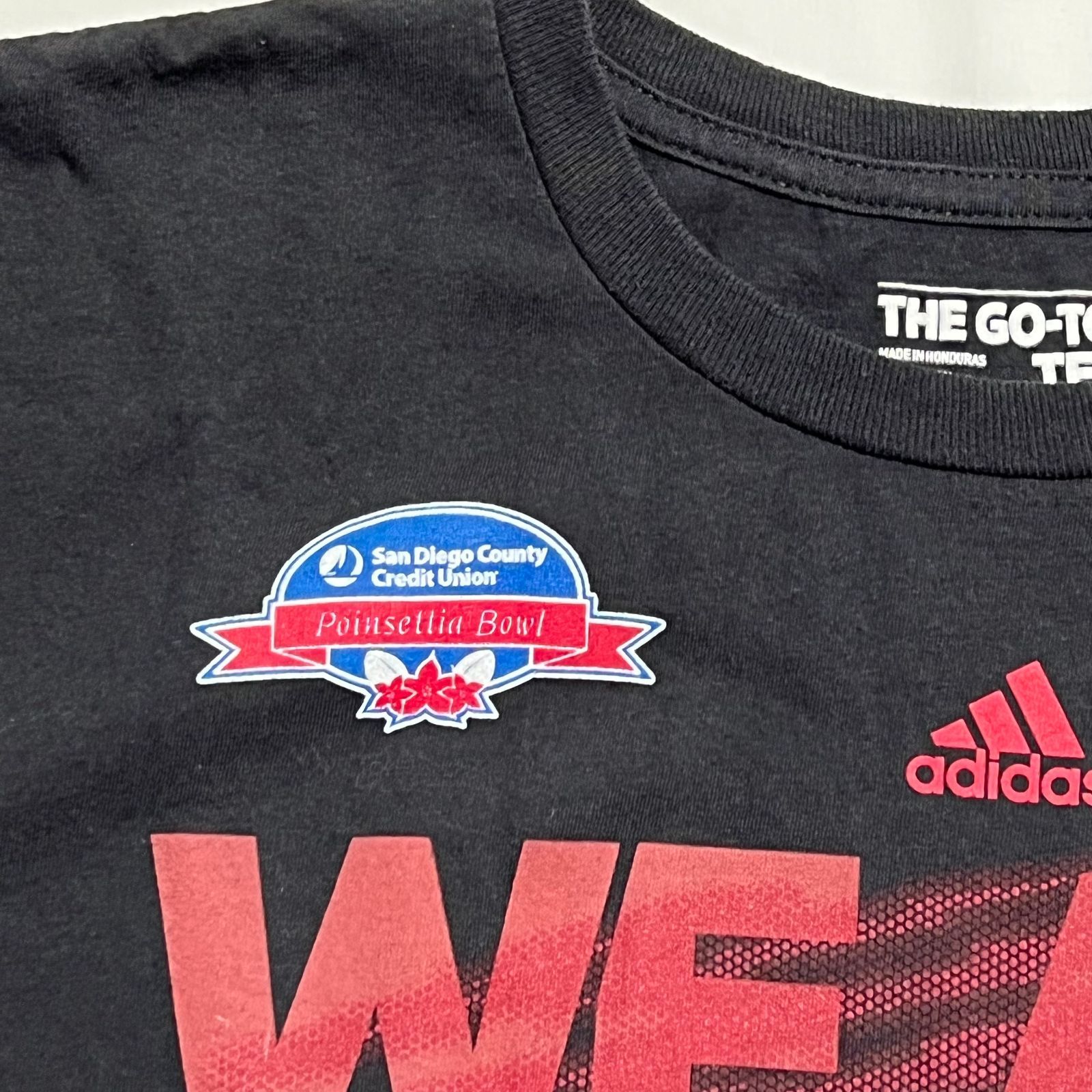 adidas ネブラスカ大学 HUSKERSネブラスカ・コーンハスカーズ T