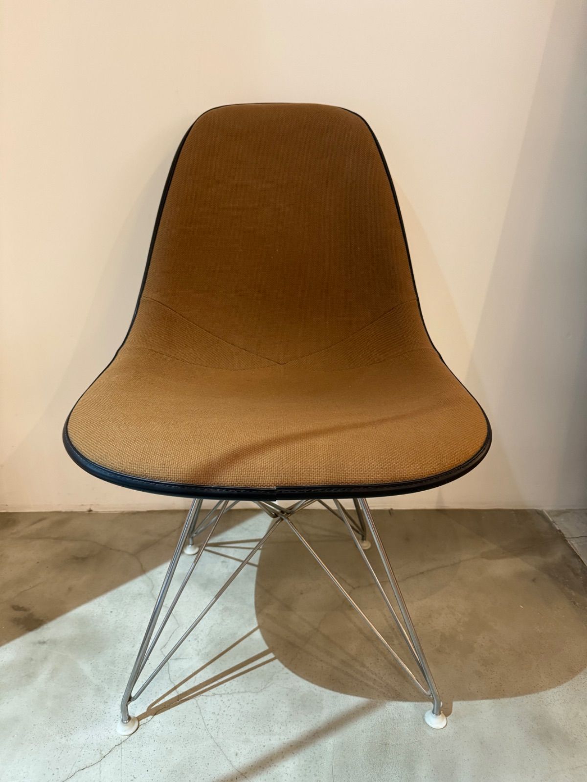イームズ　サイドシェルチェア   C   ハーマンミラー　eames