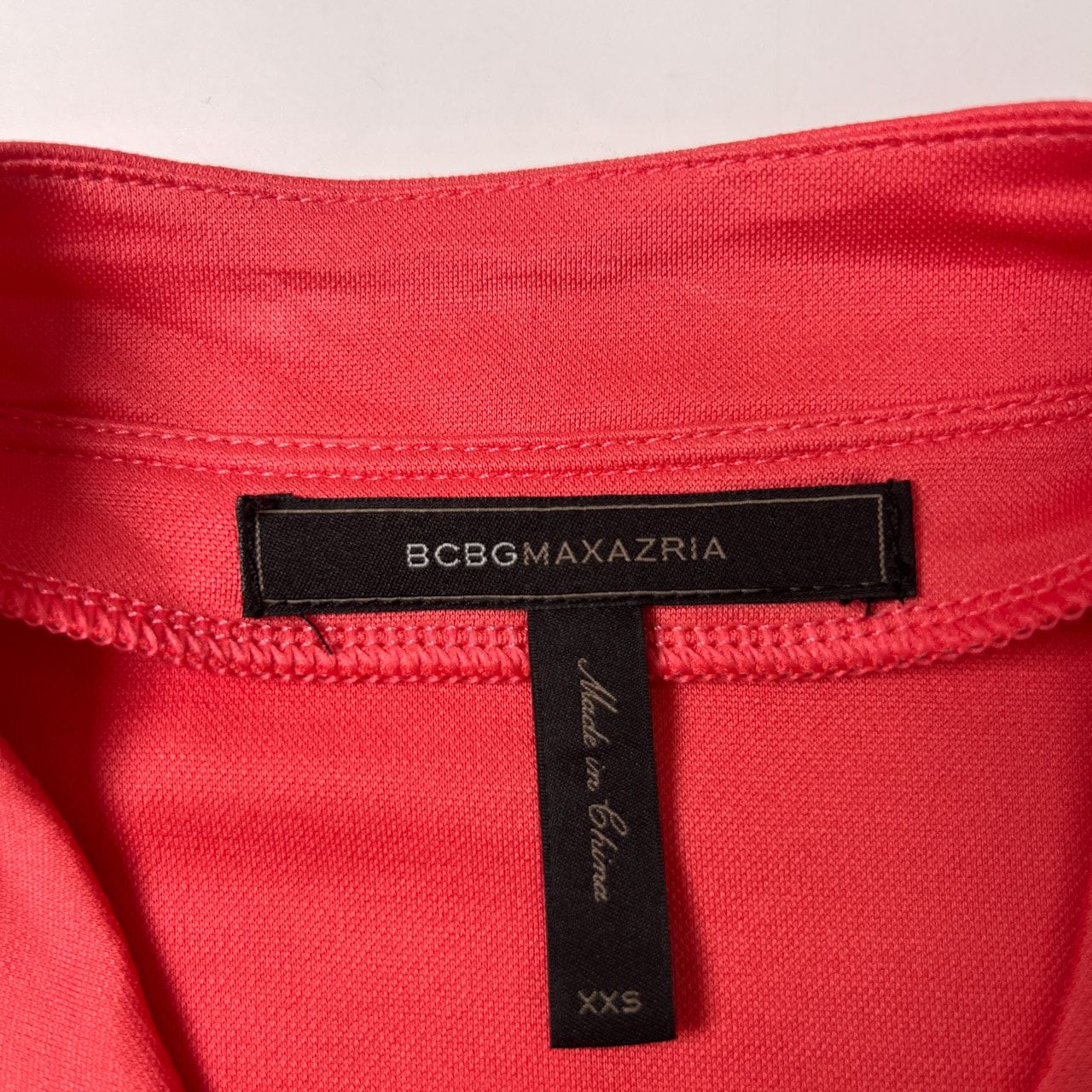 ☆美品☆ BCBG ビーシービージー マックスアズリア ワンピース 刺繍 赤 BCBGMAXAZRIA ビーシービージーマックスアズリア 半袖 ラップ