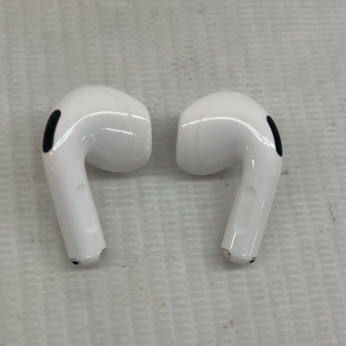 Apple AirPods 4 ワイヤレスイヤホン Apple ワイヤレスイヤホン AirPods 4 MXP93J/A 【アクティブ