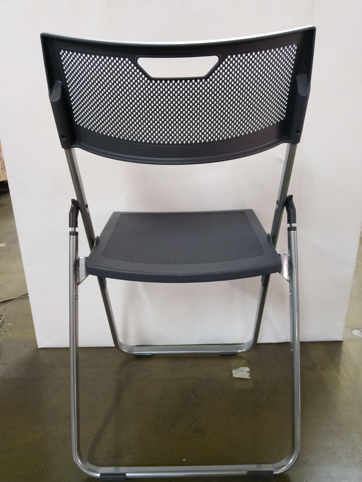 折いす パイプ椅子