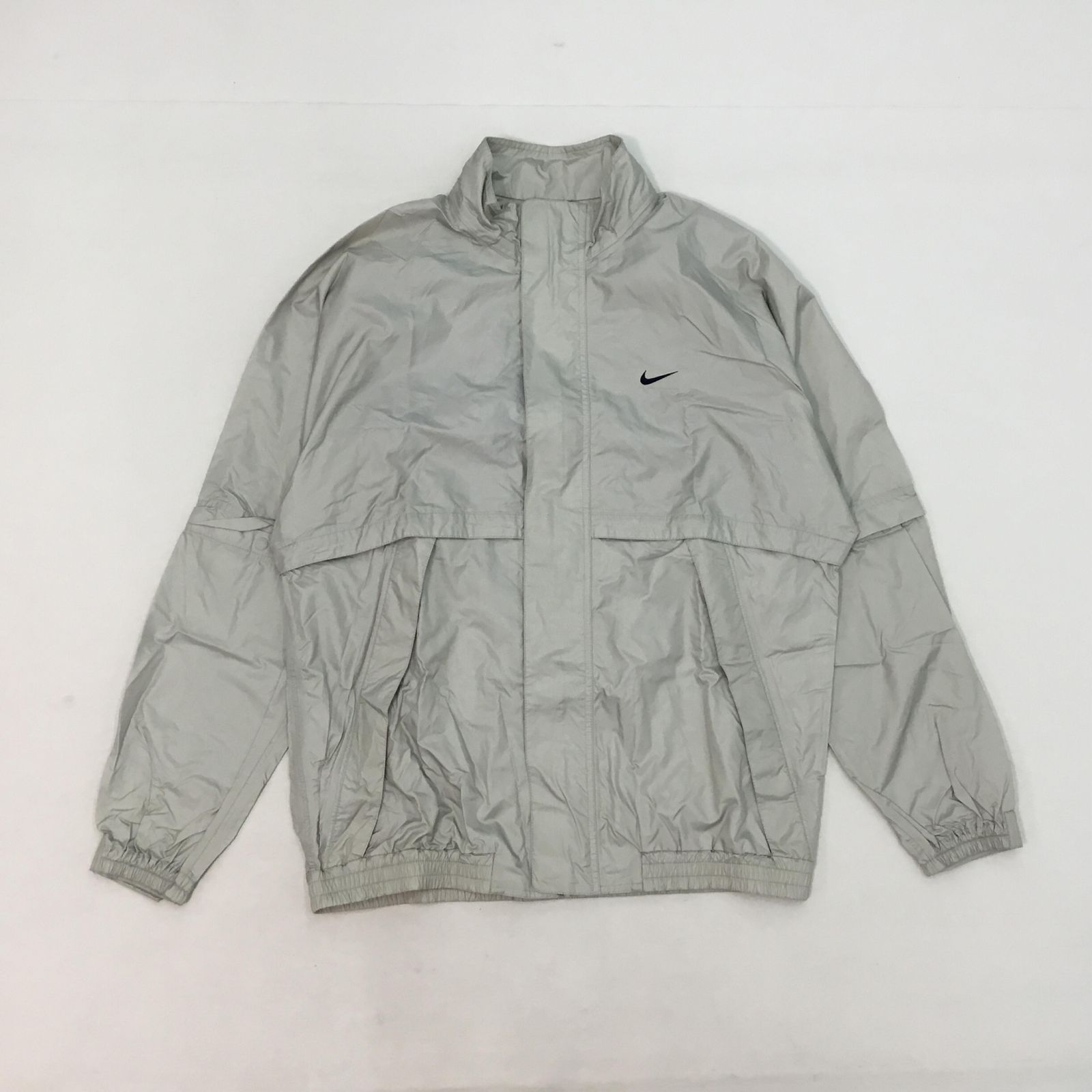 ナイキ　ゴルフ　NIKE ライトグレー ナイロンジャケット XXL NIKE(ナイキ) ライト グレー ジャケット （ナイキ NIKE FEAR OF
