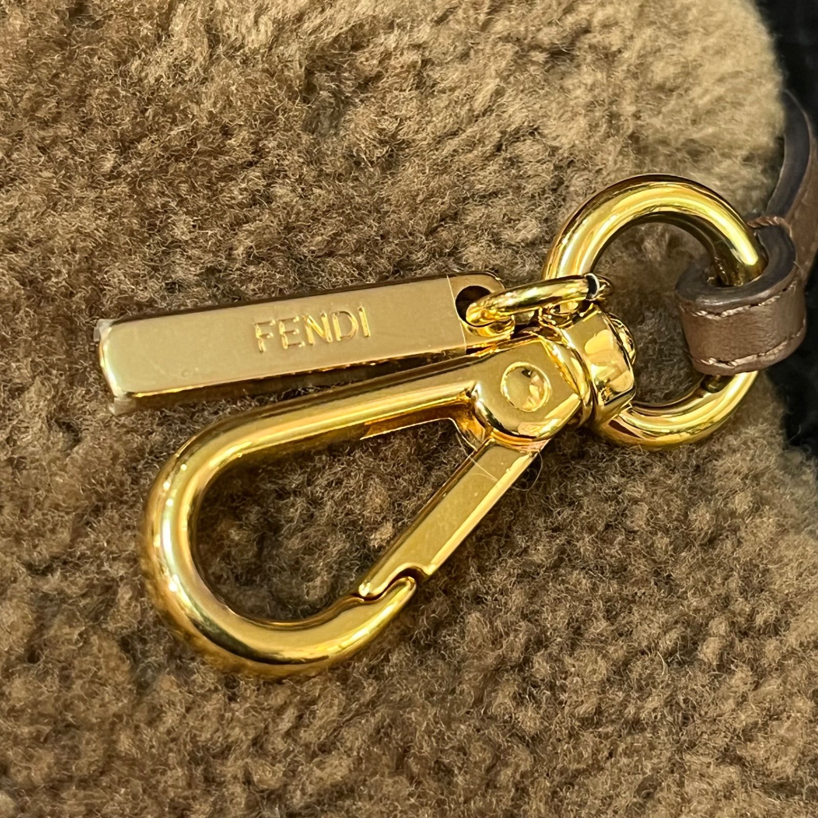 FENDI フェンディ