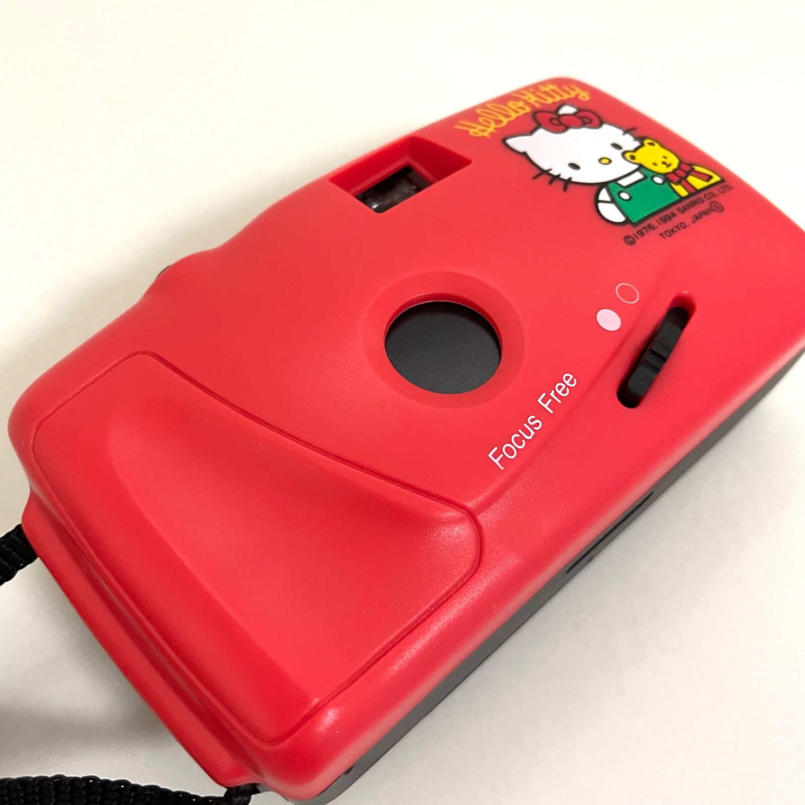 キティちゃん　フィルムカメラ　手動　手巻き　昭和レトロ　レア サンヨー ハローキティカメラ 1976年製 赤 昭和レトロ - メルカリ