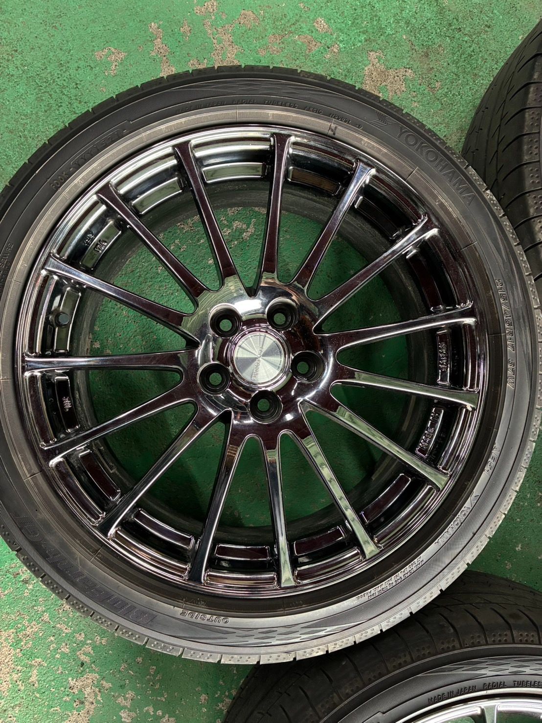 215|45R17