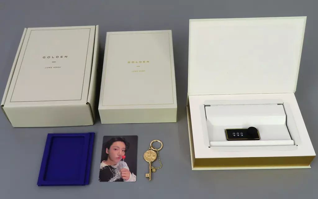 グッズセット BTS 防弾少年団 Merch Box 18 オフィシャルファンクラブ BTS JAPAN OFFICIAL FANCLUB MERCH PACK|ARMY MEMBERSHIP MERCH PACK MERCH PACK MEM