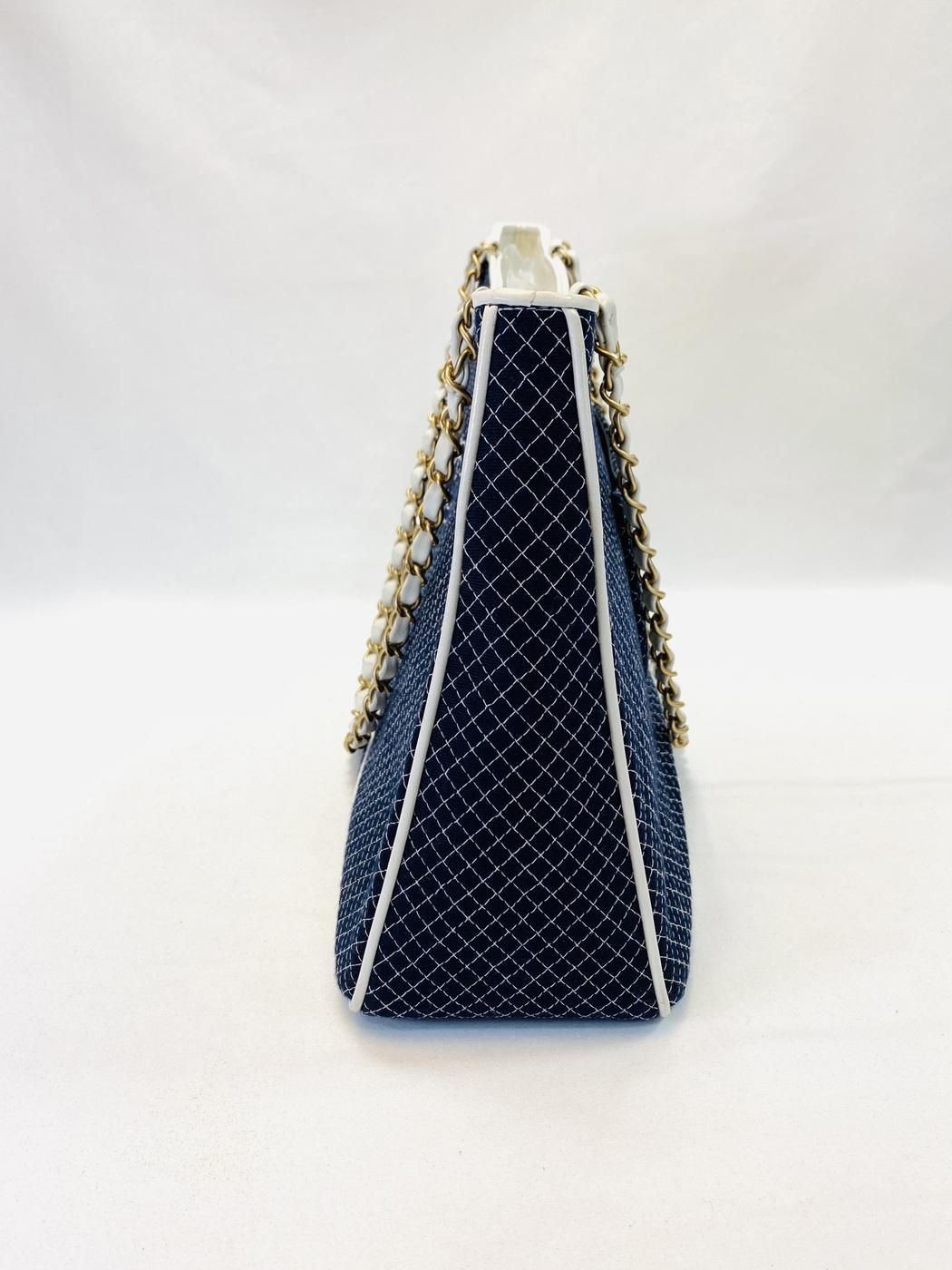 CHANEL マイクロ マトラッセ チェーントート ネイビー 9608 CHANEL マイクロ マトラッセ チェーントート ネイビー 9608 楽天