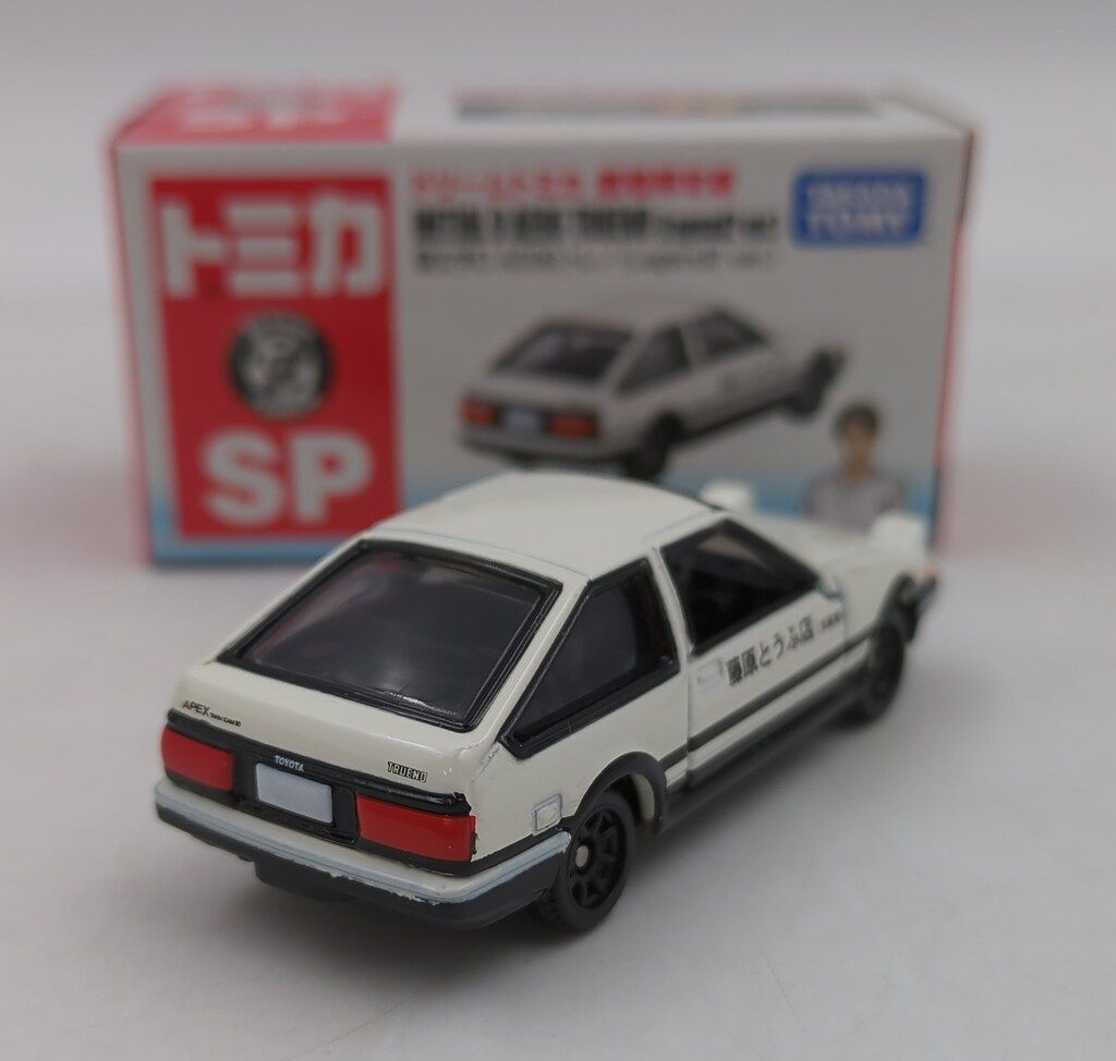 タカラトミー ドリームトミカ 劇場限定版 頭文字D AE86トレノ