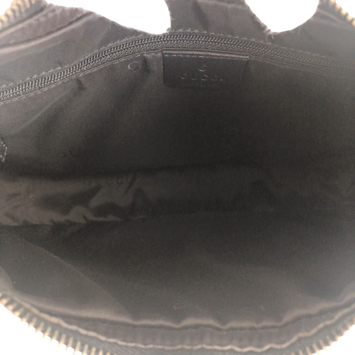 美品 GUCCI グッチ ブラック 黒 シルバー金具 レザー 001 3812 