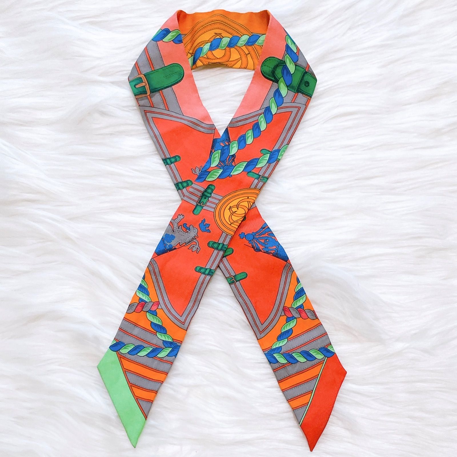 極希少‼️　HERMES ツイリー リボンスカーフ 馬の礼装 タグ オレンジ 極希少‼️ HERMES ツイリー リボンスカーフ 馬の礼装 タグ