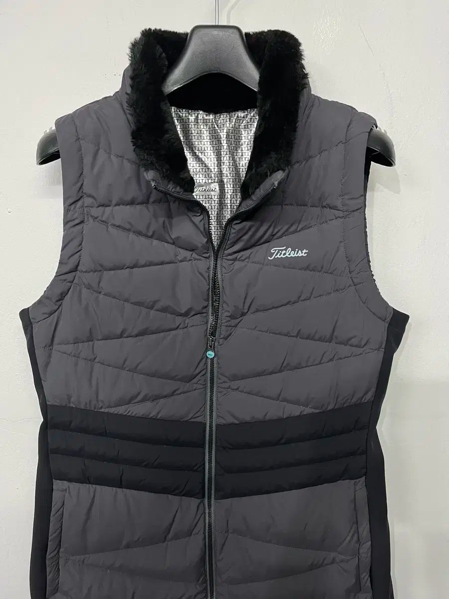 Titleist タイトリスト ダウン ベスト グレー