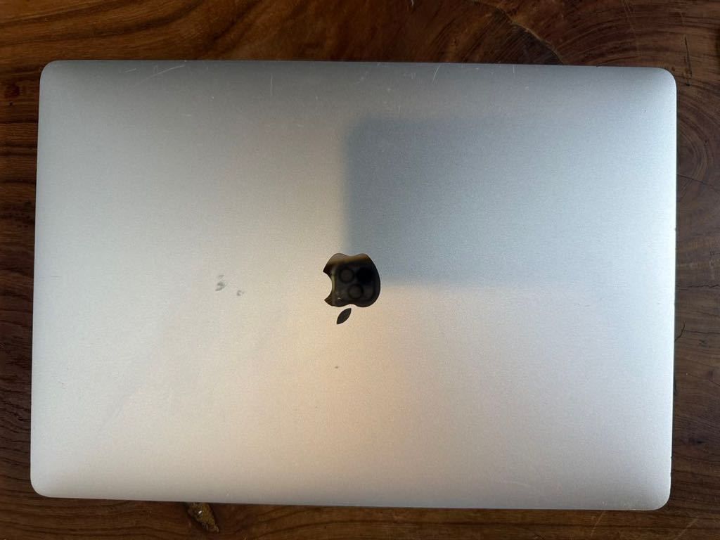 MacBook本体　MacBook Pro 2018 ほぼ未使用　充電1回 41+WNAhe79L.jpg_BO30,255,255,