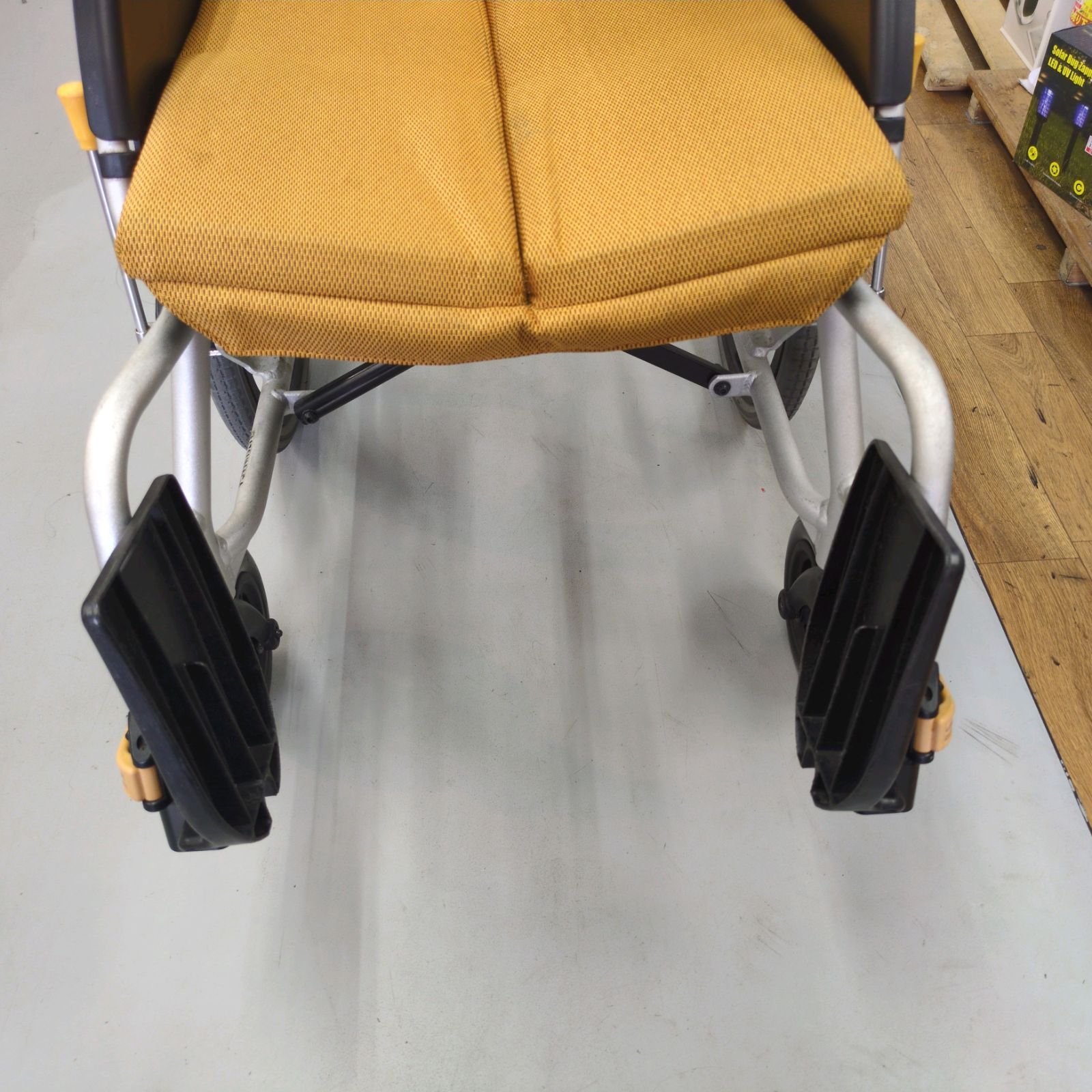 J588 ☆多少使用感有り☆松永製作所☆車いす(介助式)☆NEXT CORE