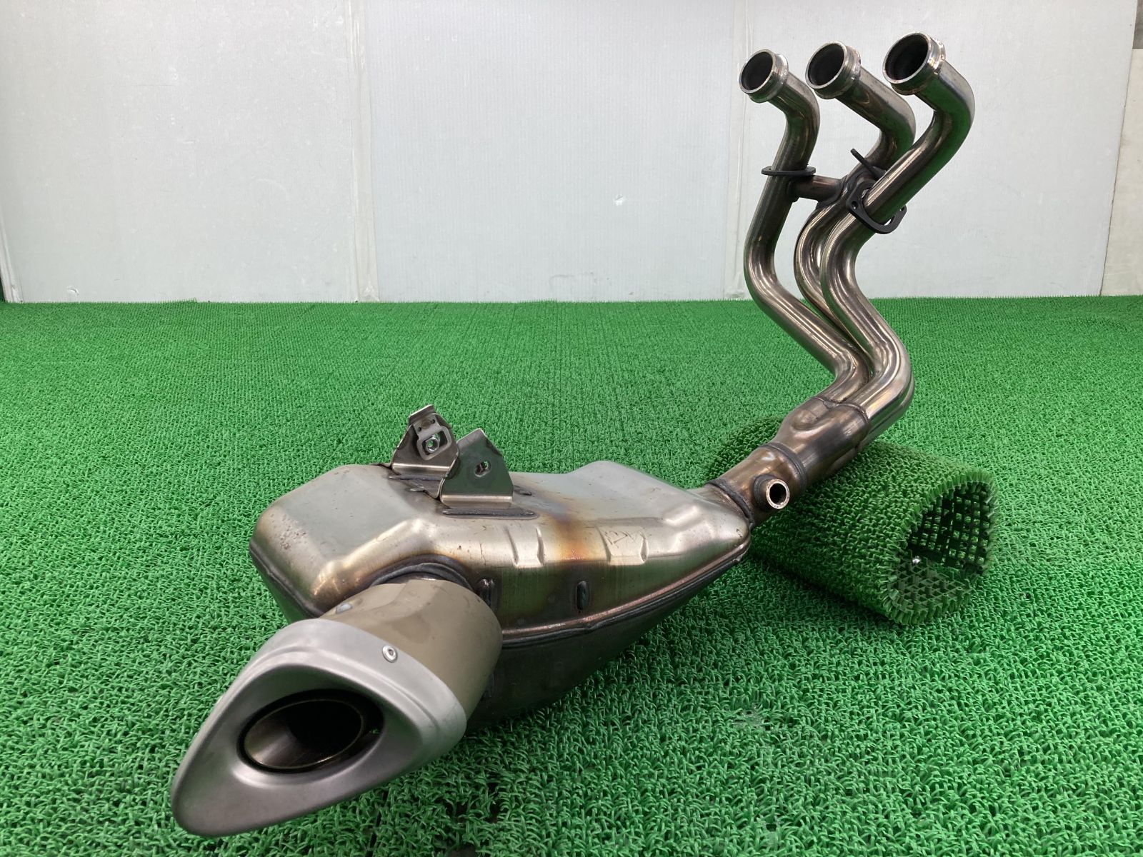 MT-09トレーサー マフラー 2PP4 ヤマハ 純正 中古 バイク 部品 22216464