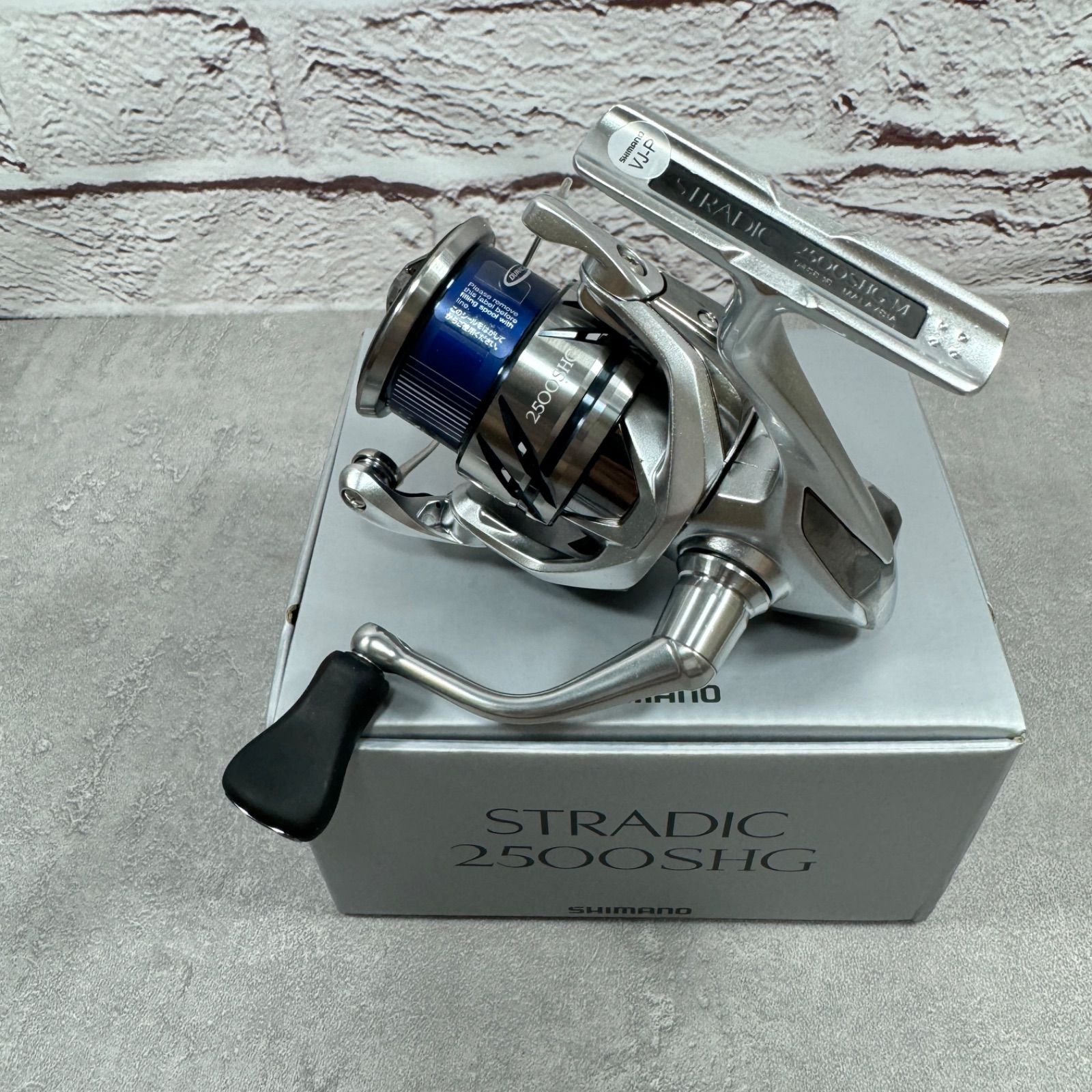 シマノストラディック2500SHG新品未使用品