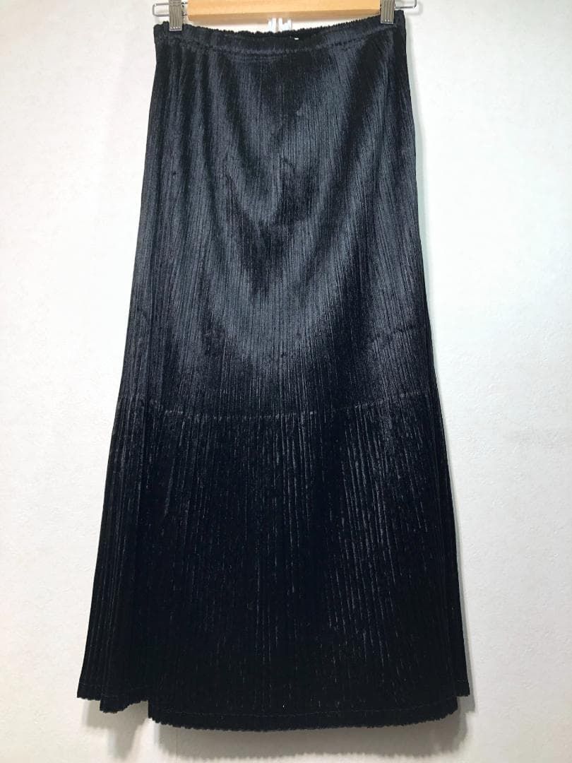 052112 PLEATS PLEASE ISSEY MIYAKE ベロア プリーツ ロング スカート 3 ブラック ベルベット プリーツプリーズ イッセイミヤケ レディース PP53-JG805