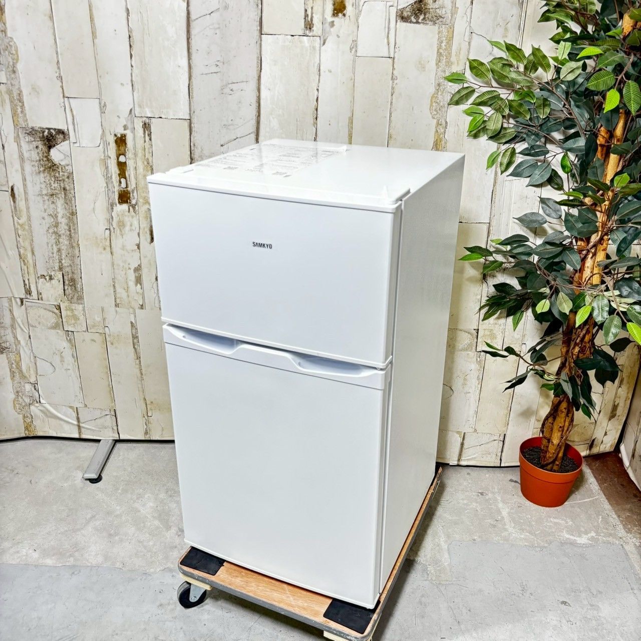 お買い得品 【2024年製】 SAMKYO サムキョ GU90 冷蔵庫 95L
