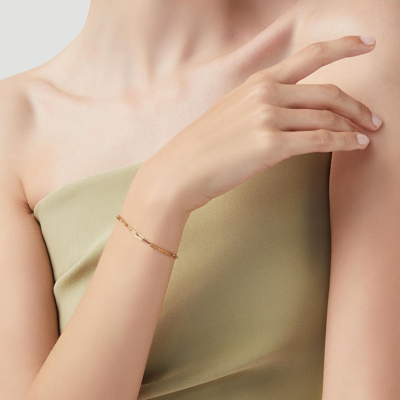 Miabella 925スターリングシルバー イタリア製 1.5mm 2mm 2.5mm ラウンドスネークチェーンネックレス レディース メンズ 14 16 18 20 22 24 26 30イン並行輸入品 MiaBella 925スターリングシルバーまたは18Kゴールドオーバーシルバー