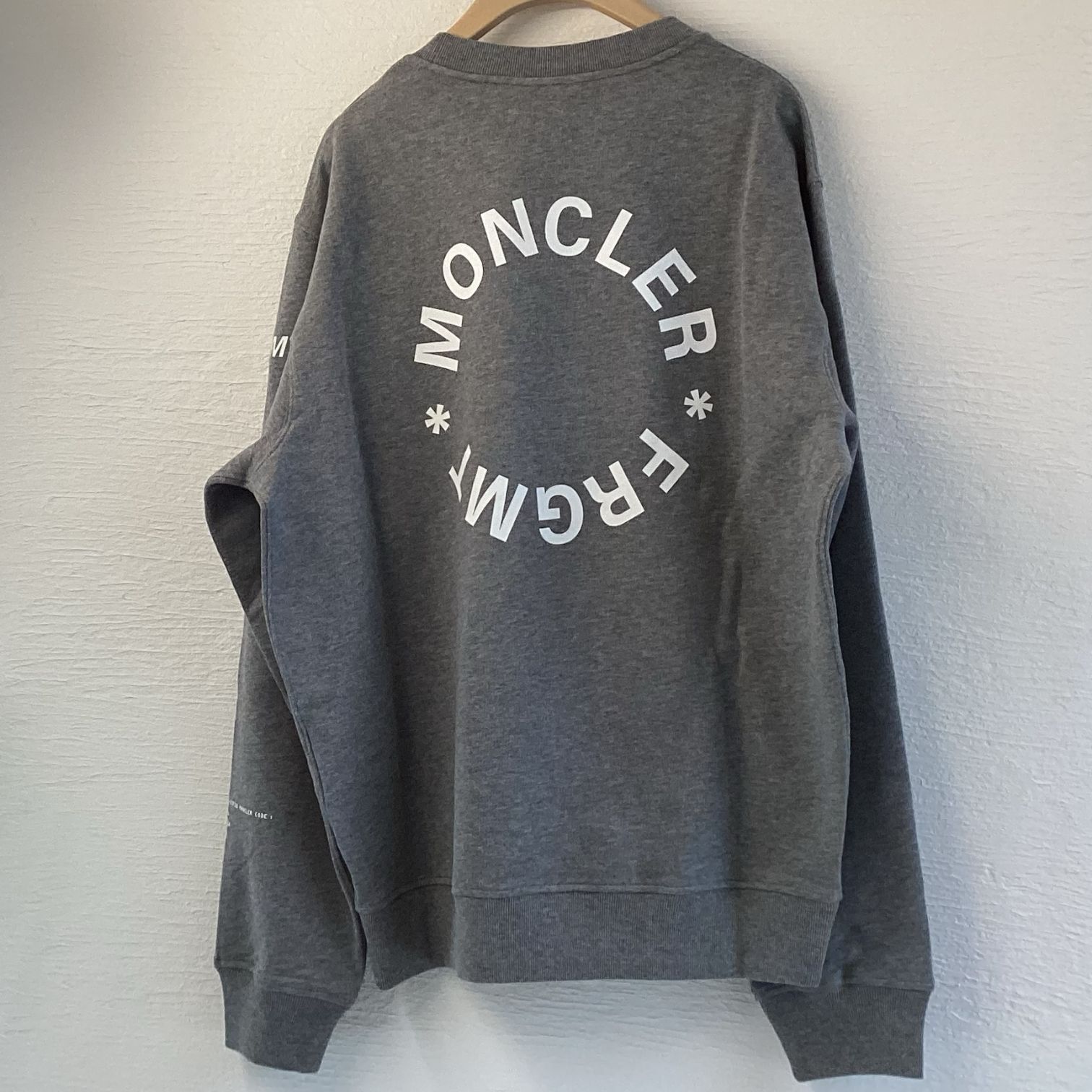 新品、未使用】 MONCLER×FRGMT スウェットシャツ コラボ 限定