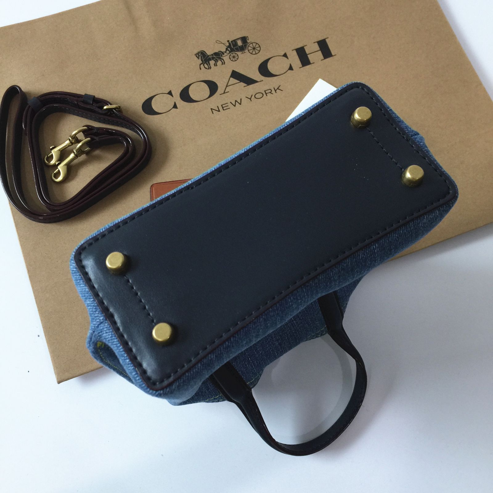 セール中】COACH コーチバッグ CR677 B4IN デニム 2WAY 斜め掛けトートバッグ ショルダーバッグ 手提げバッグ ウィロウ 16  レディースバッグ アウトレット品 新品未使用|mercariメルカリ官方指定廠商|Bibian比比昂代買代購