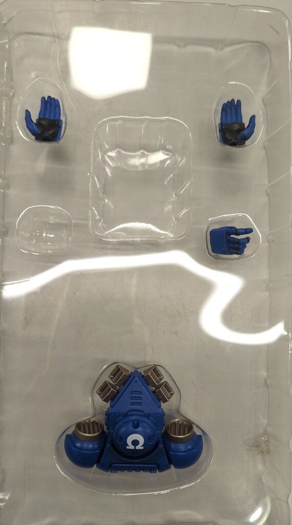 ACTION FIGURE