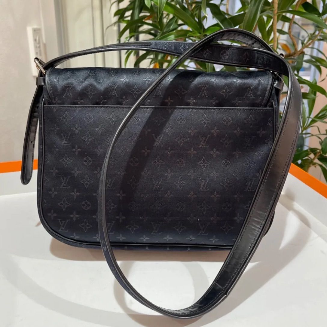 美品】LOUIS VUITTON ルイ・ヴィトン M92273 ミュゼット コントドゥフェ モノグラム サテン ブラック 2002年限定コレクション  中古 ショルダーバッグ ハンドバッグ レディース 女性用 ブランド 黒 希少 レア プレゼント ギフト - メルカリ