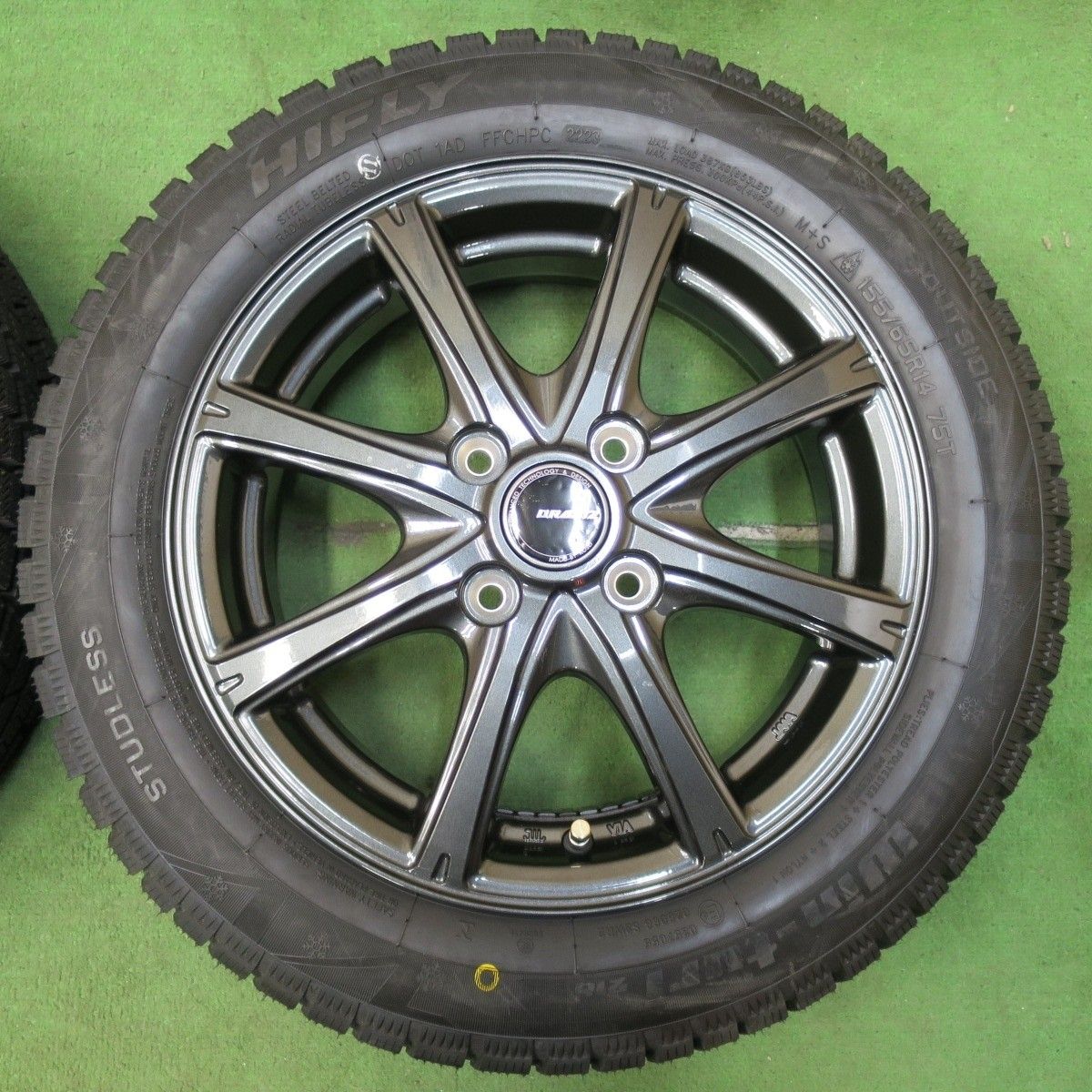 ウグイス 未使用！23年☆スタッドレス 155/65R14 ハイフライ Win-turi 216