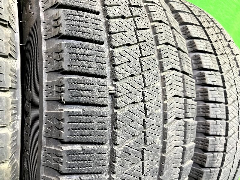 スタッドレス