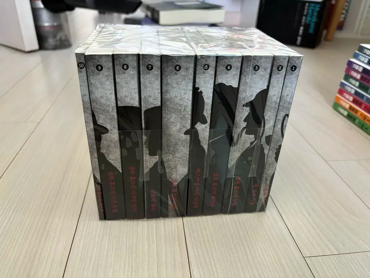 【雷市場（ポンジャン）商品韓国直送】シャーロックホームズ ハンディブック セット