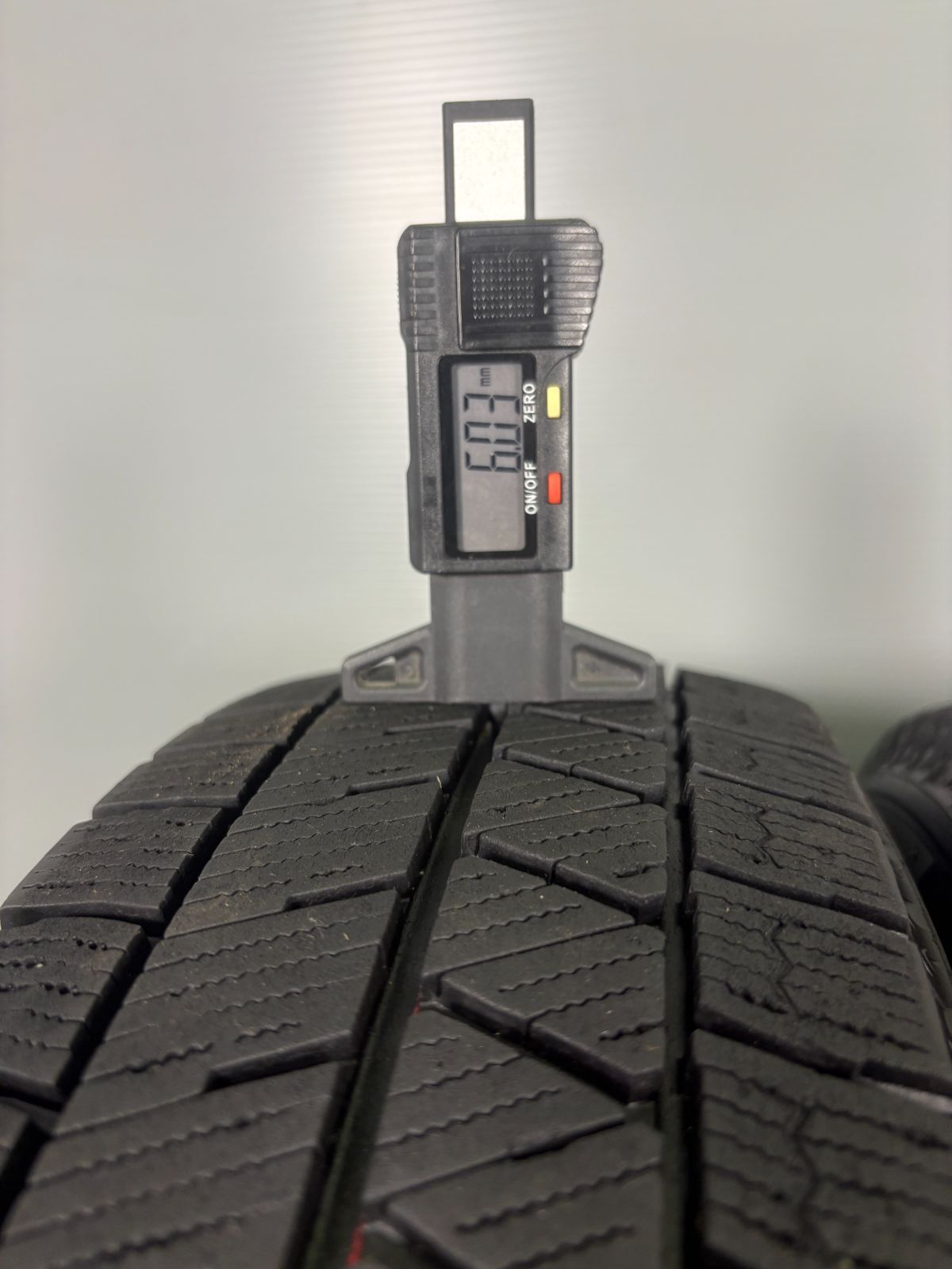 スタッドレス TA642