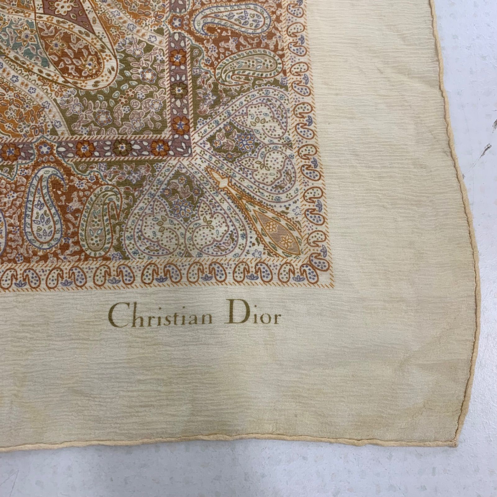クリスチャンディオール　シルク　大判ストール　光沢あり　茶色　ペイズリー Christian Dior 大判ストール ペイズリー柄 クリスチャンディオール